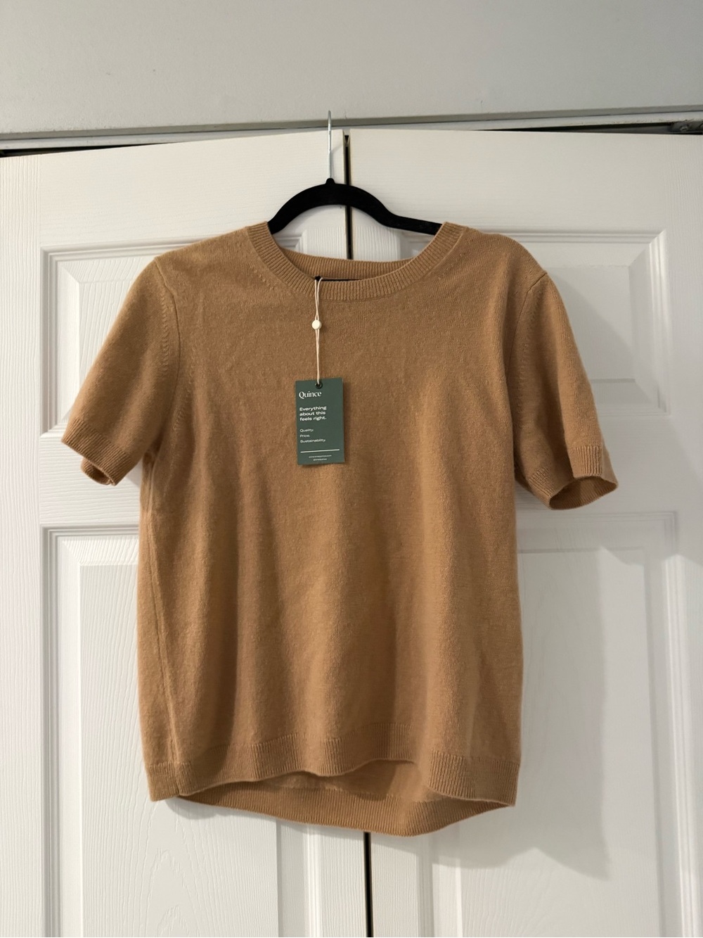 Quince Crewneck Cashmere Top - Camel